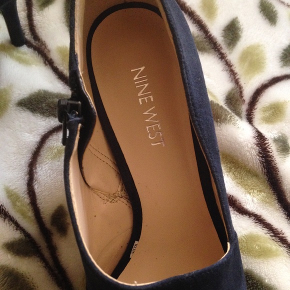 Navy Blue Velvet Heels - Picture 2 of 5